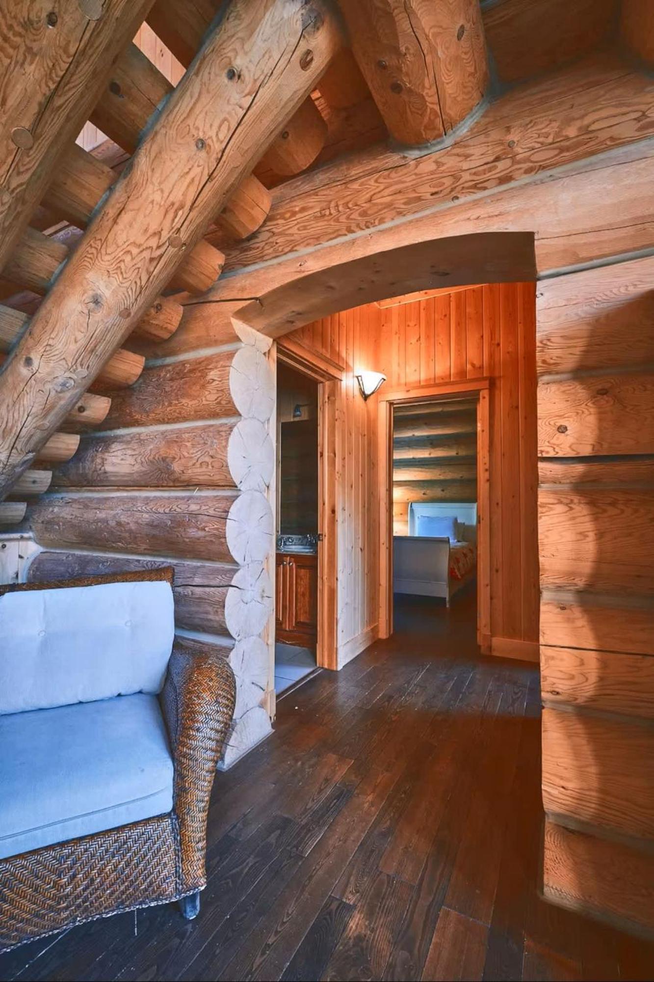 Mille-Isles Executive Plus 44 - Majestic Log Chalet With Hot Tub Sauna Heated Pool And Close To Activities מראה חיצוני תמונה